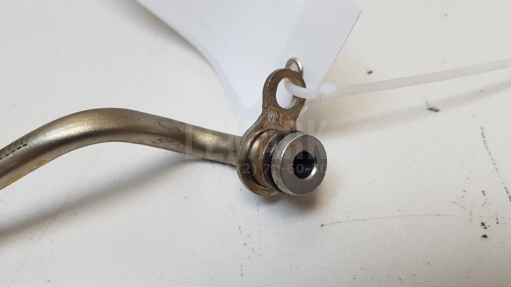 Трубка турбокомпрессора (турбины)