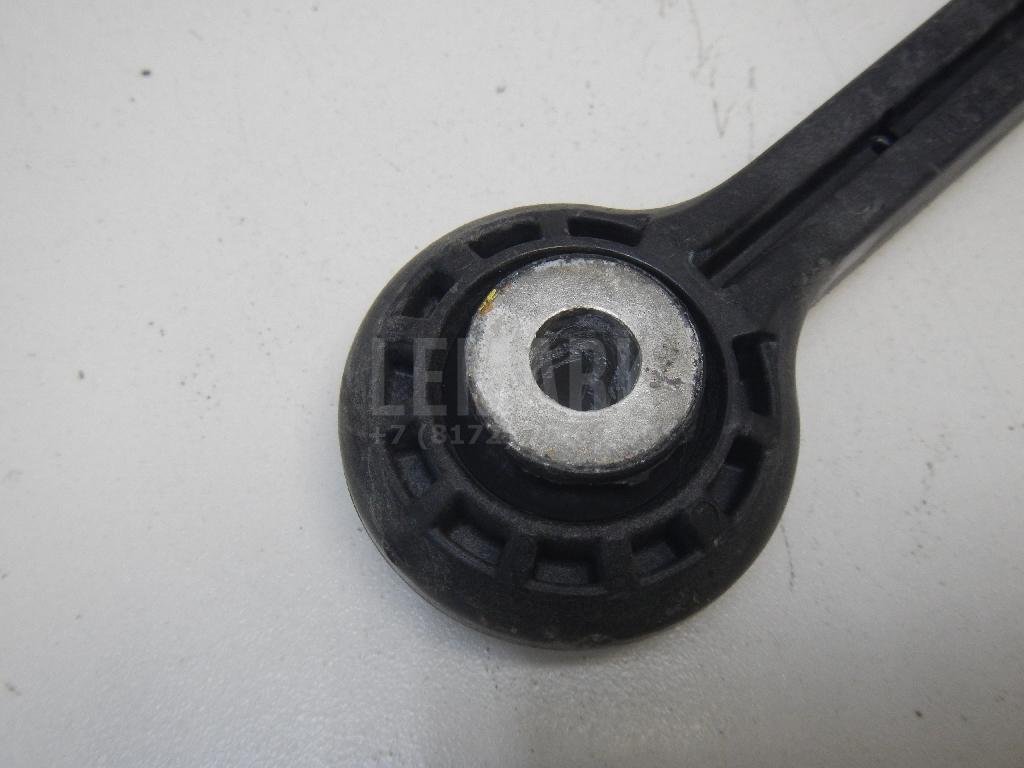 Стойка переднего стабилизатора