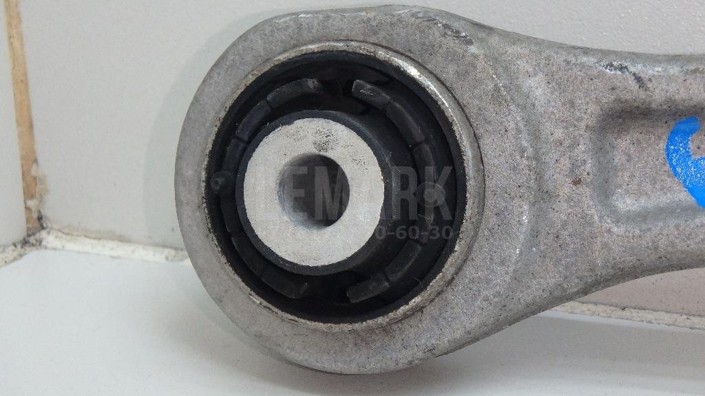 Рычаг передний нижний левый передний