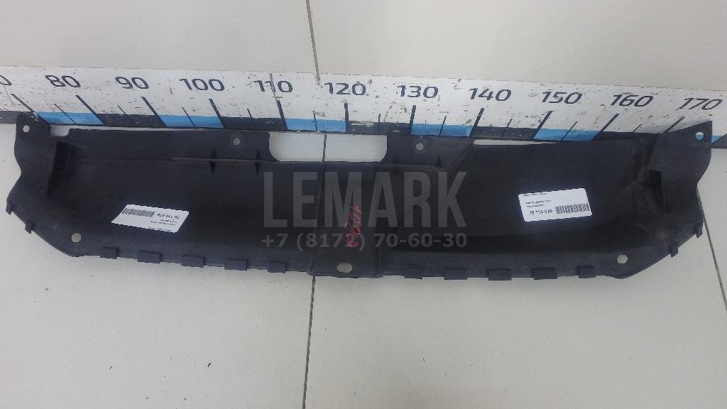 Кожух замка капота