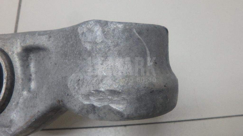 Рычаг передний нижний левый передний