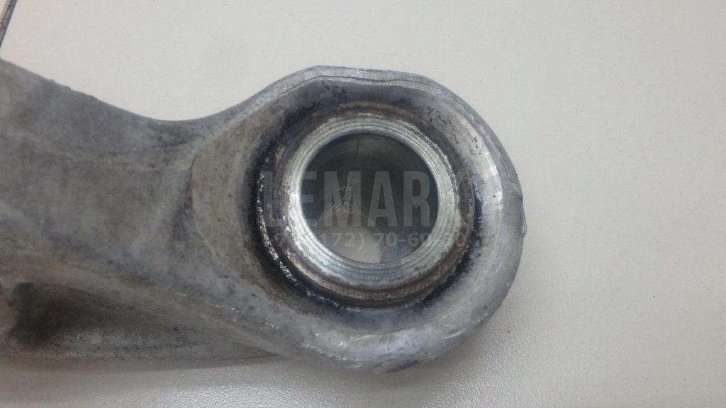 Рычаг передний нижний левый передний