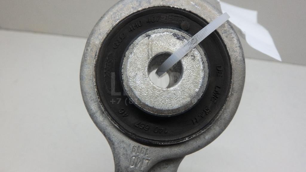 Рычаг передний верхний правый задний