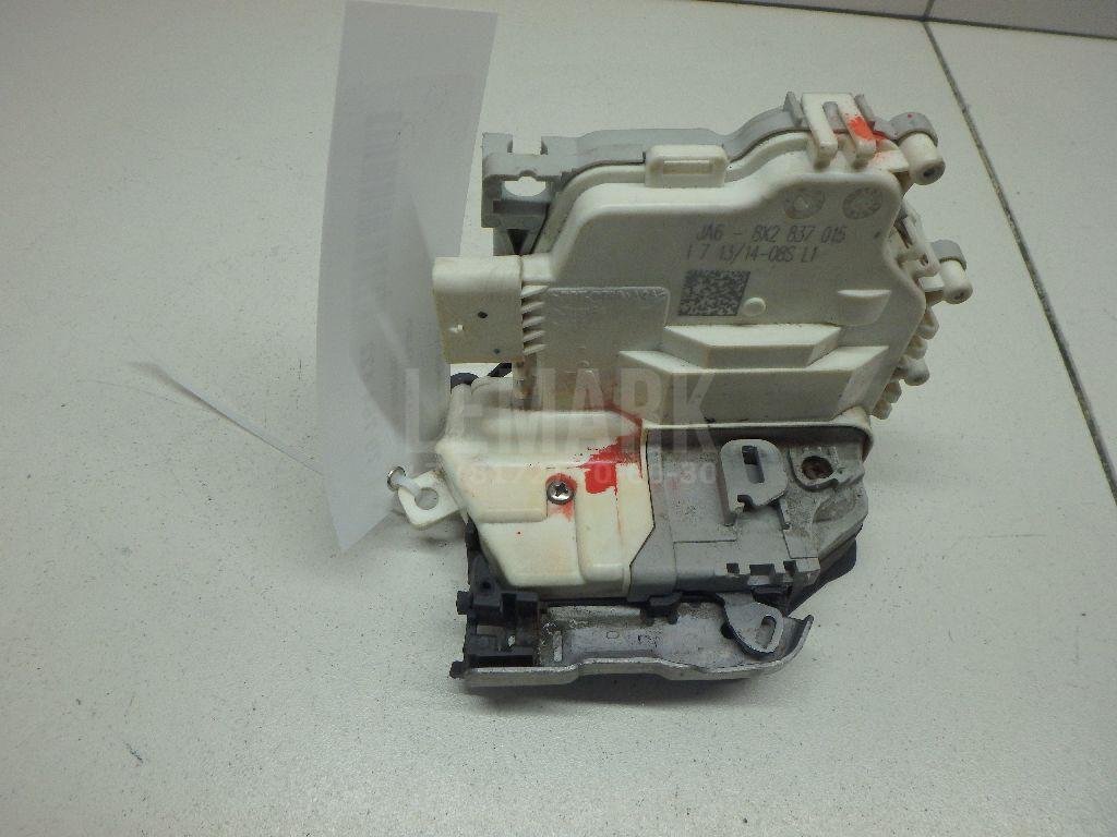 Замок двери задней левой