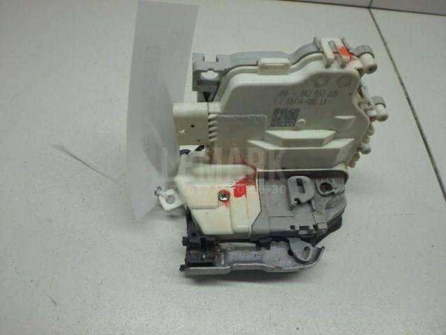 Замок двери задней левой