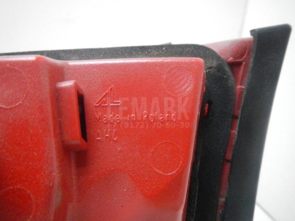 Фонарь задний внутренний левый