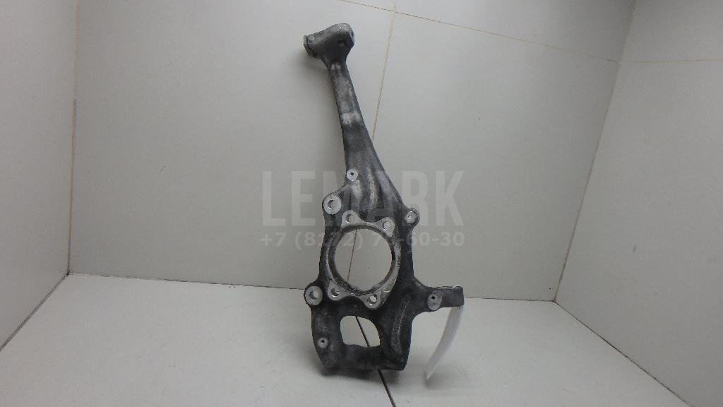 Кулак поворотный передний правый