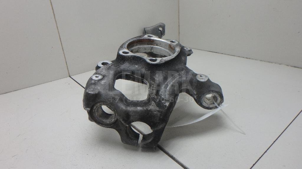 Кулак поворотный передний правый