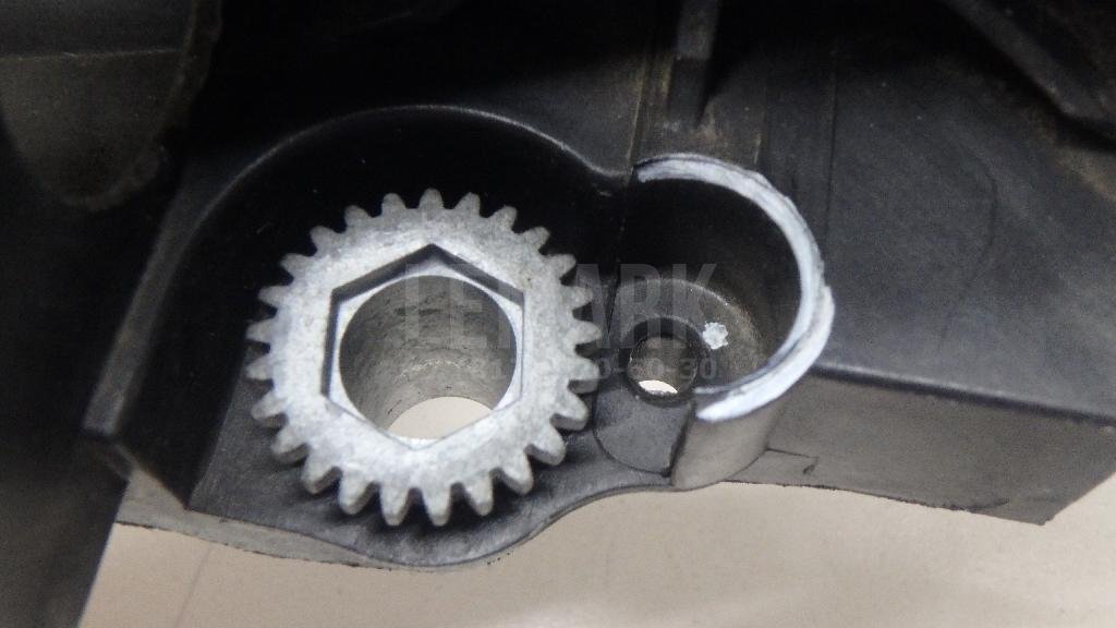 Кронштейн фар правый для  Audi A3 [8PA] Sportback 2004-2013