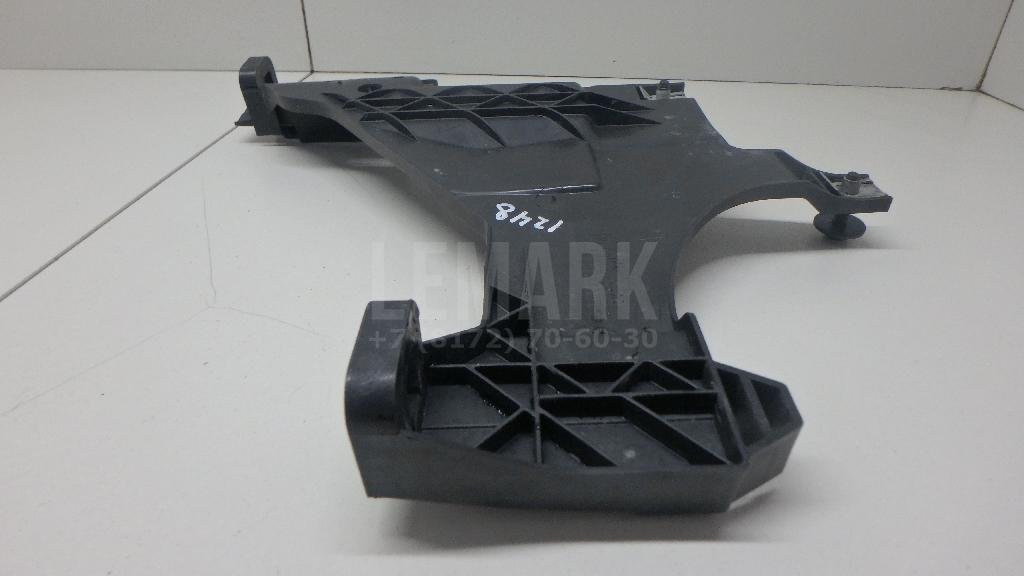 Кронштейн фар правый для  Audi A4 [B6] 2000-2004