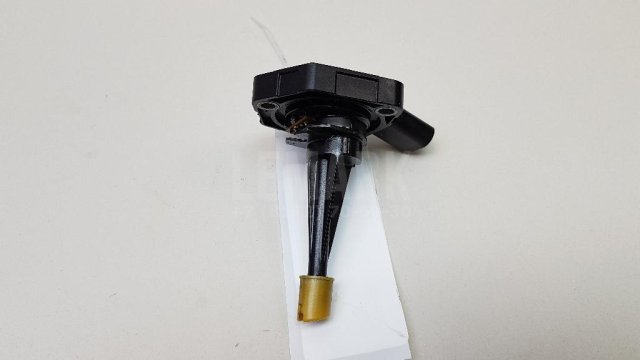 Датчик уровня масла