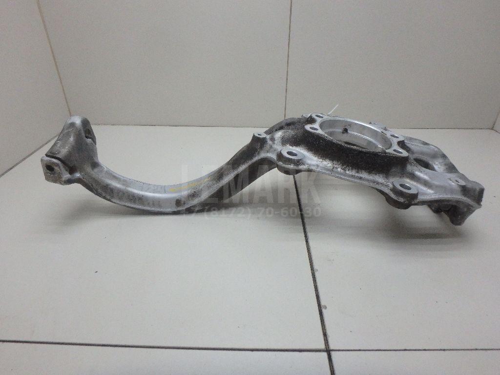 Кулак поворотный передний правый