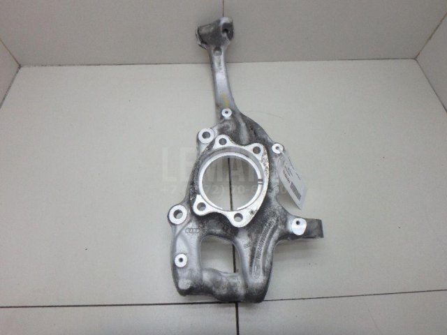 Кулак поворотный передний правый