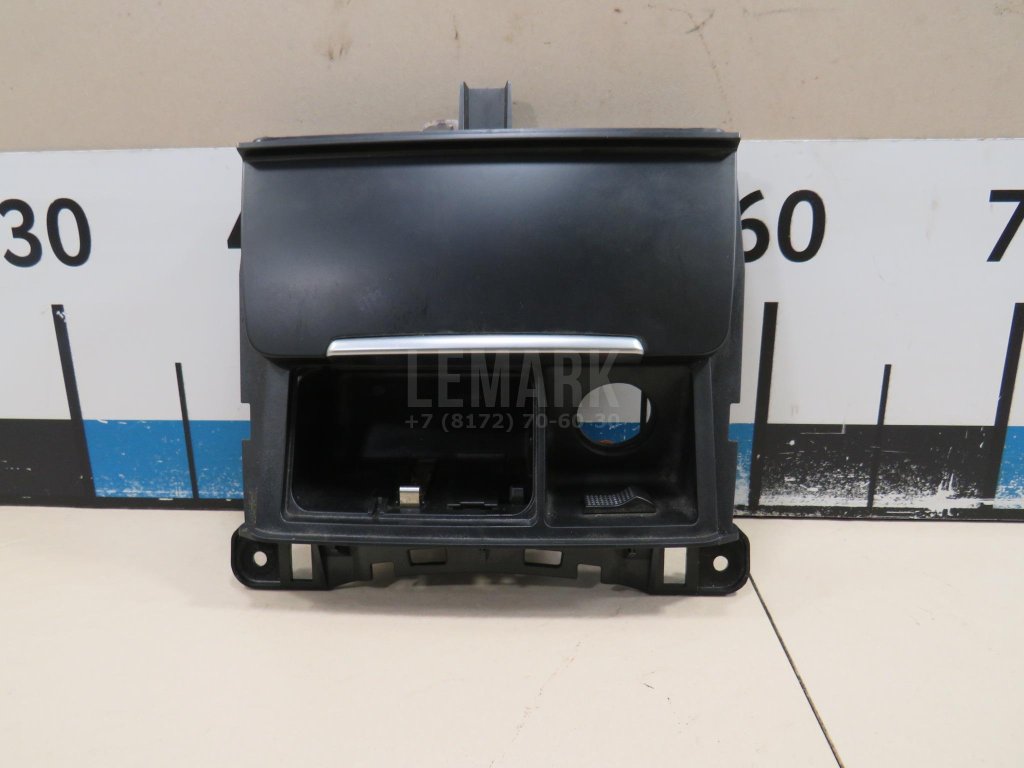 Пепельница передняя