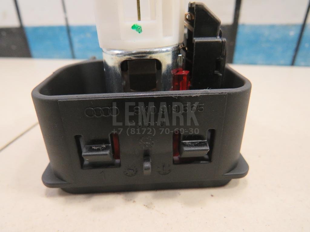 Гнездо прикуривателя