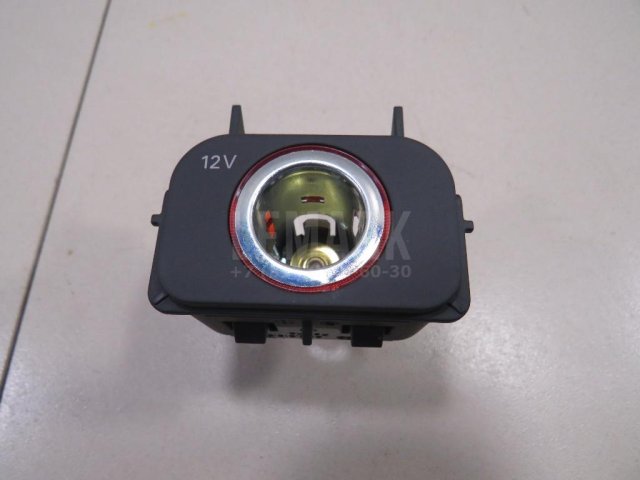 Гнездо прикуривателя