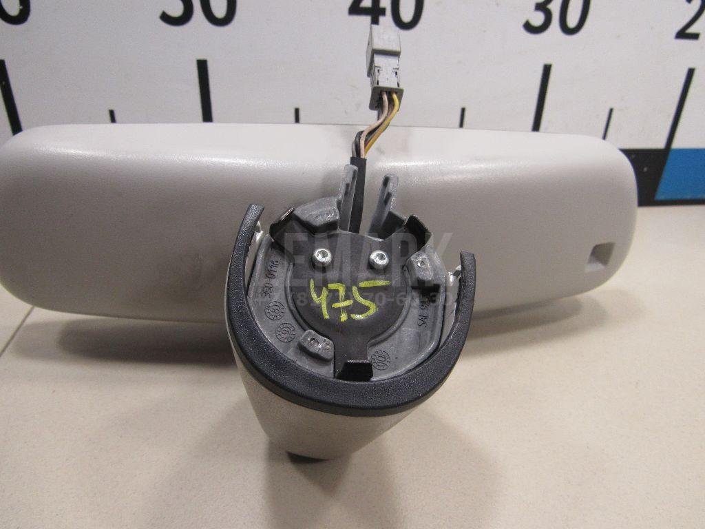 Зеркало заднего вида