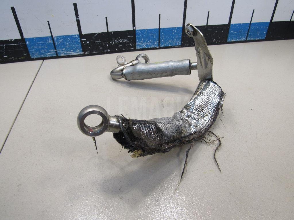 Трубка турбокомпрессора (турбины)