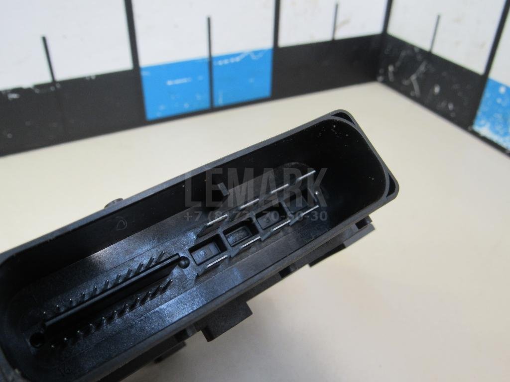 Блок управления парковочным тормозом