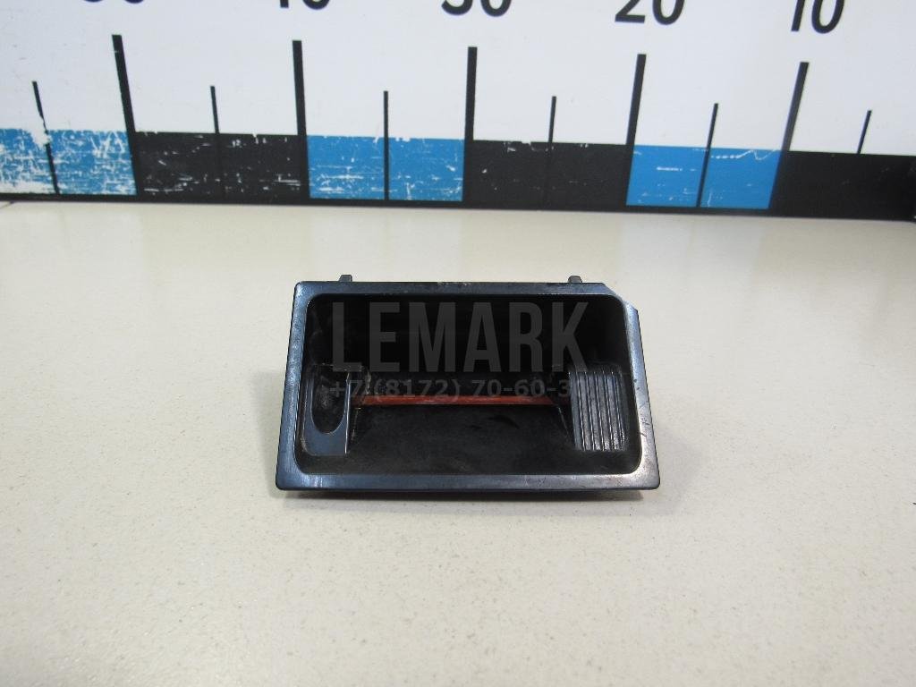 Пепельница передняя