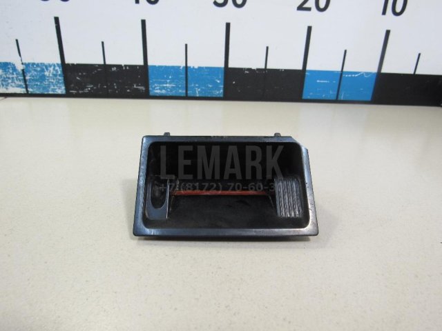 Пепельница передняя