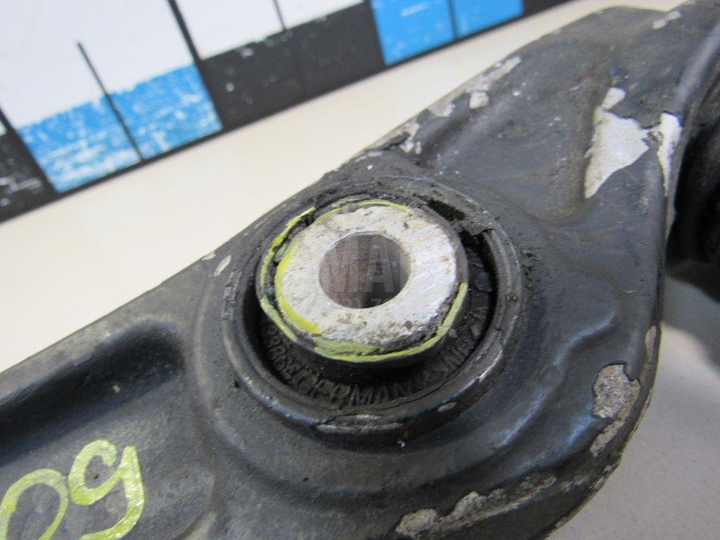 Рычаг передний нижний правый передний