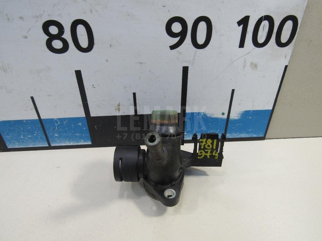 Фланец двигателя системы охлаждения