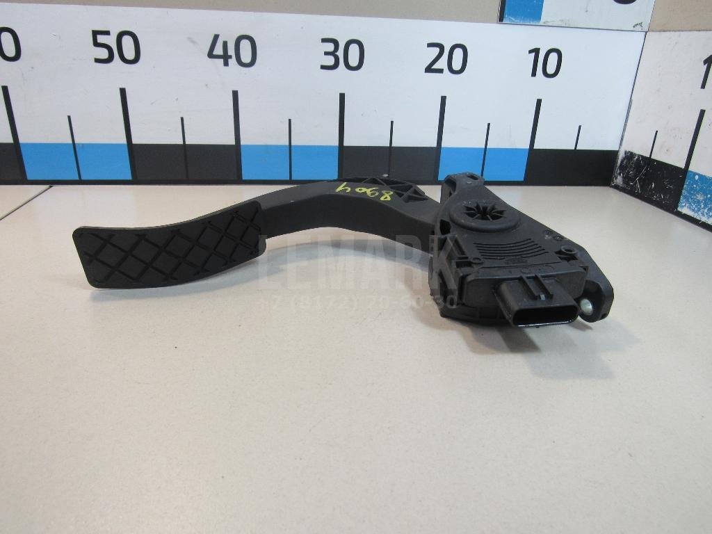 Педаль газа