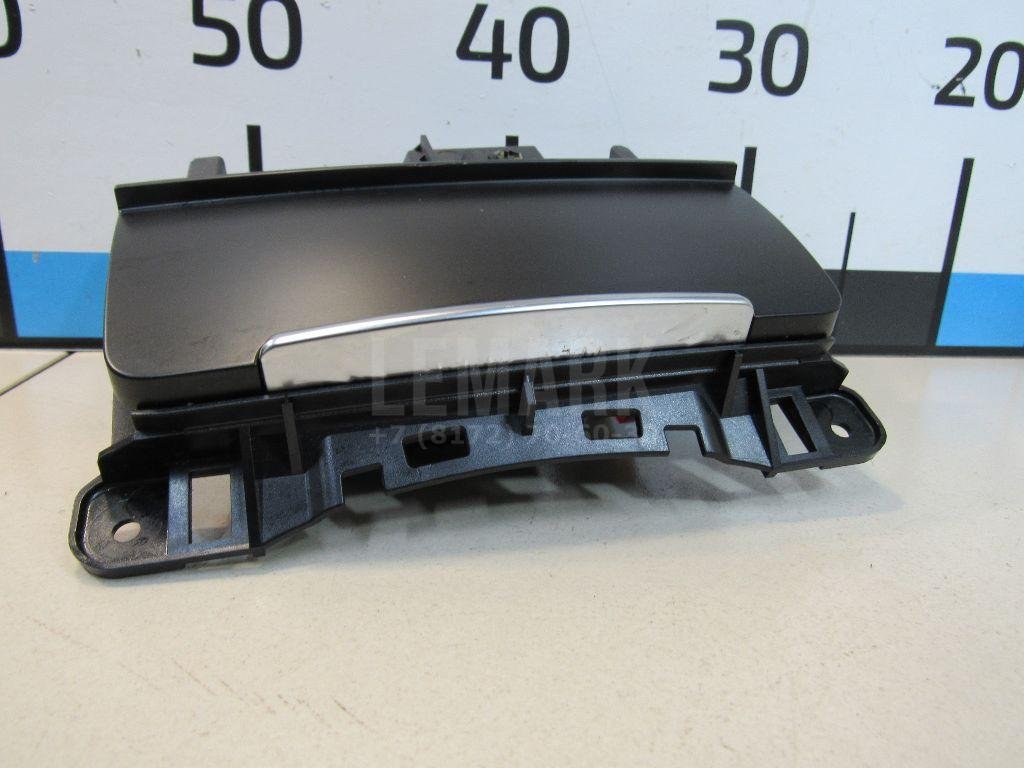 Пепельница передняя