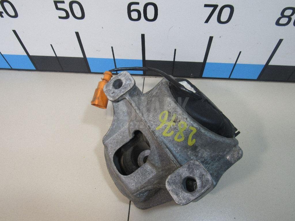 Опора двигателя левая