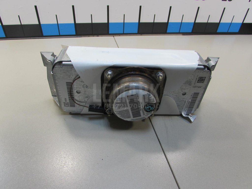 Подушка безопасности пассажирская (в торпедо)