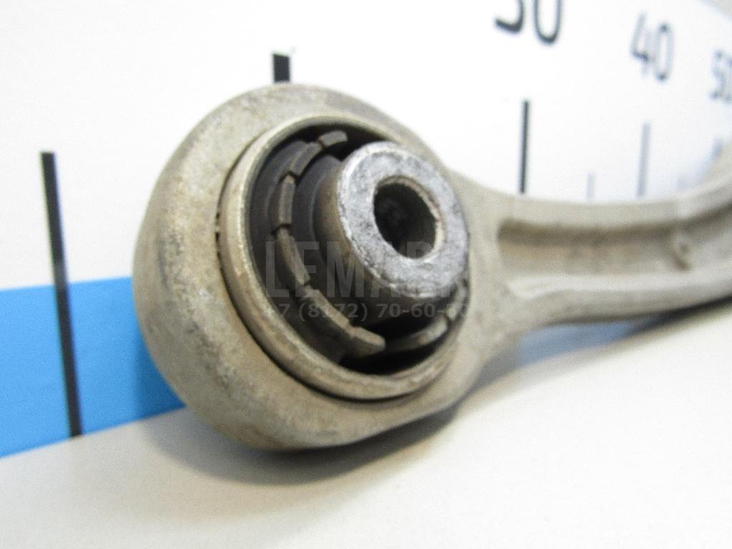 Рычаг передний нижний левый передний