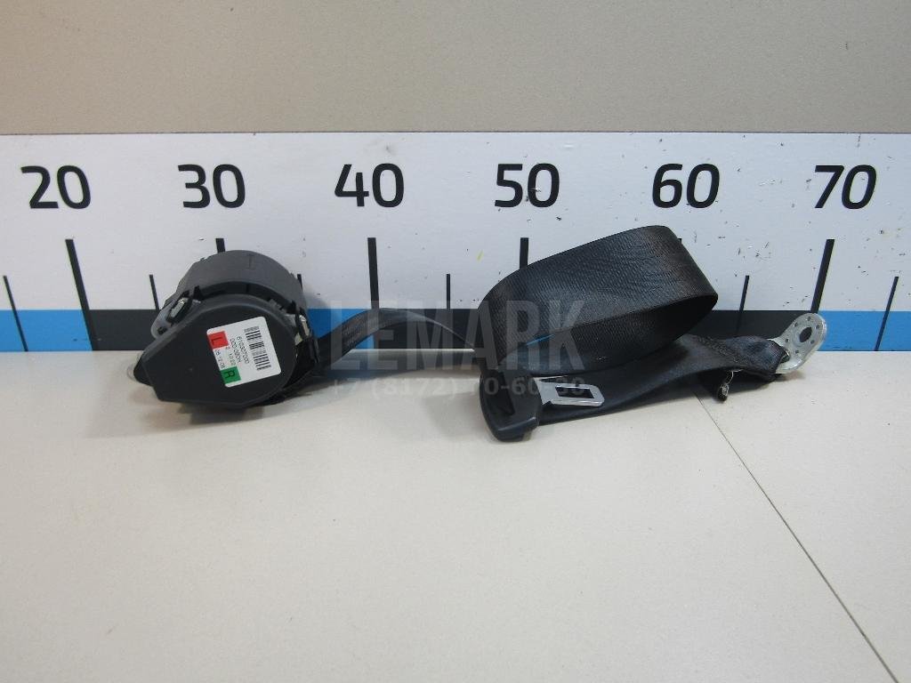 Ремень безопасности