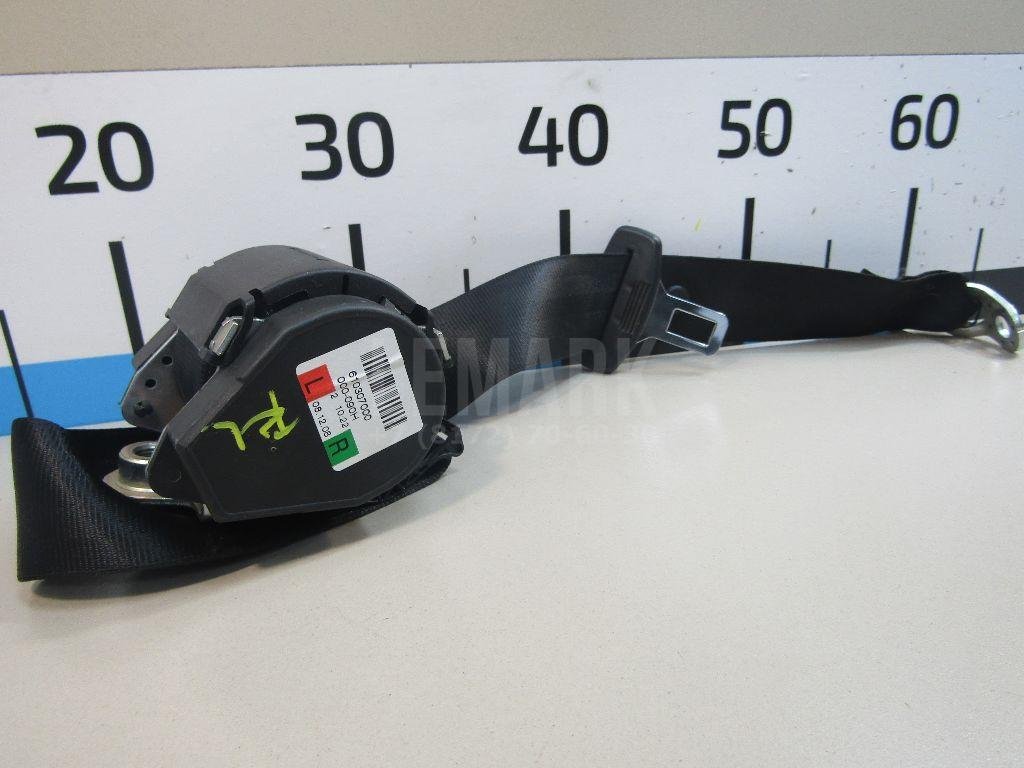 Ремень безопасности