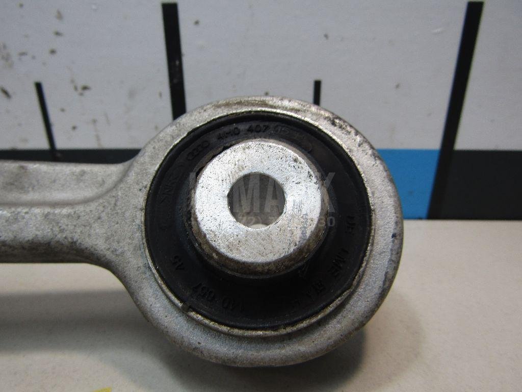 Рычаг передний верхний правый задний