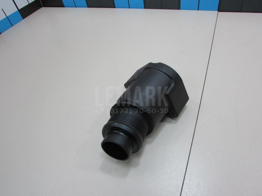 Фланец двигателя системы охлаждения