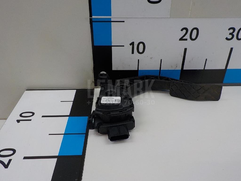 Педаль газа