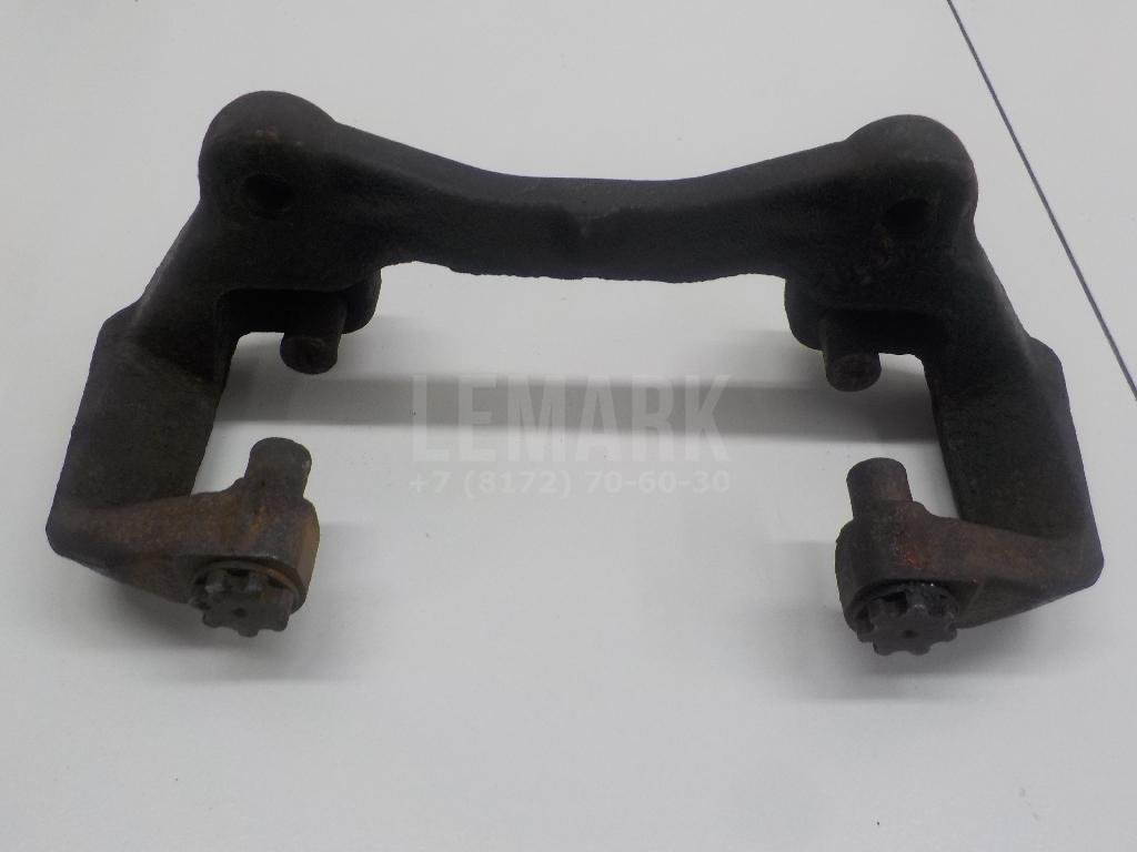 Скоба суппорта переднего