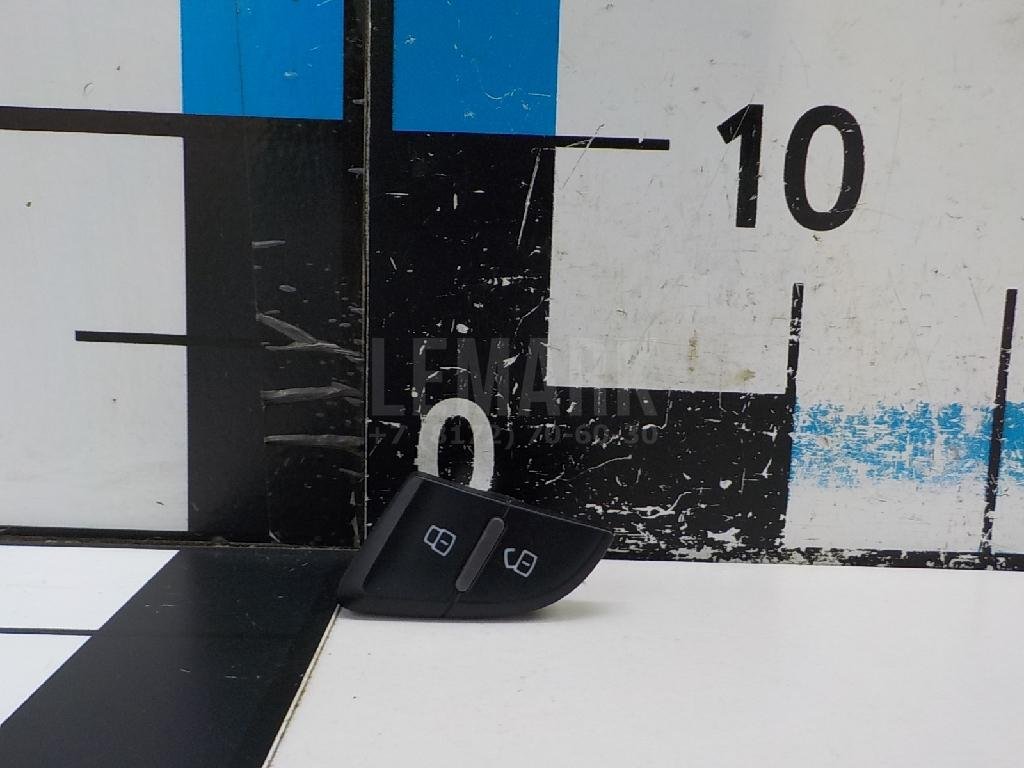 Кнопка центрального замка