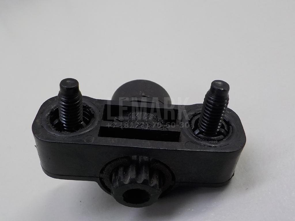 Отбойник крышки багажника