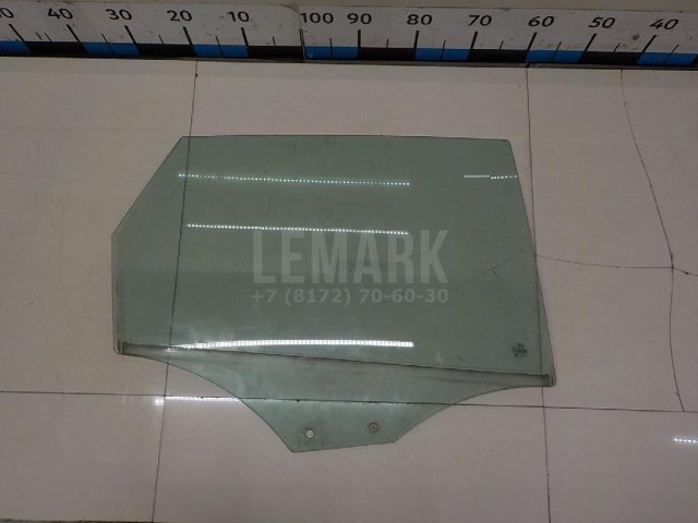 Стекло двери задней правой