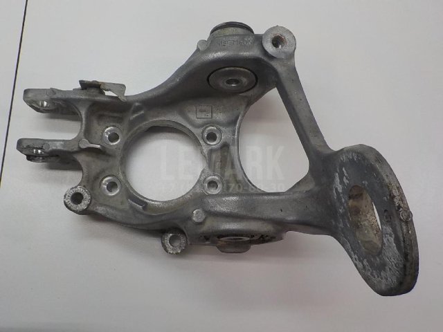 Кулак поворотный задний правый