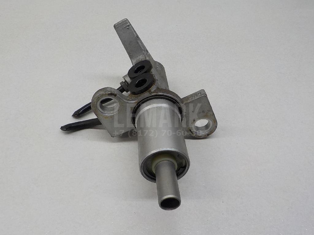 Цилиндр тормозной главный