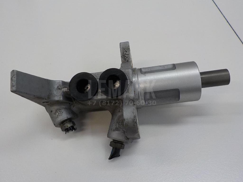 Цилиндр тормозной главный