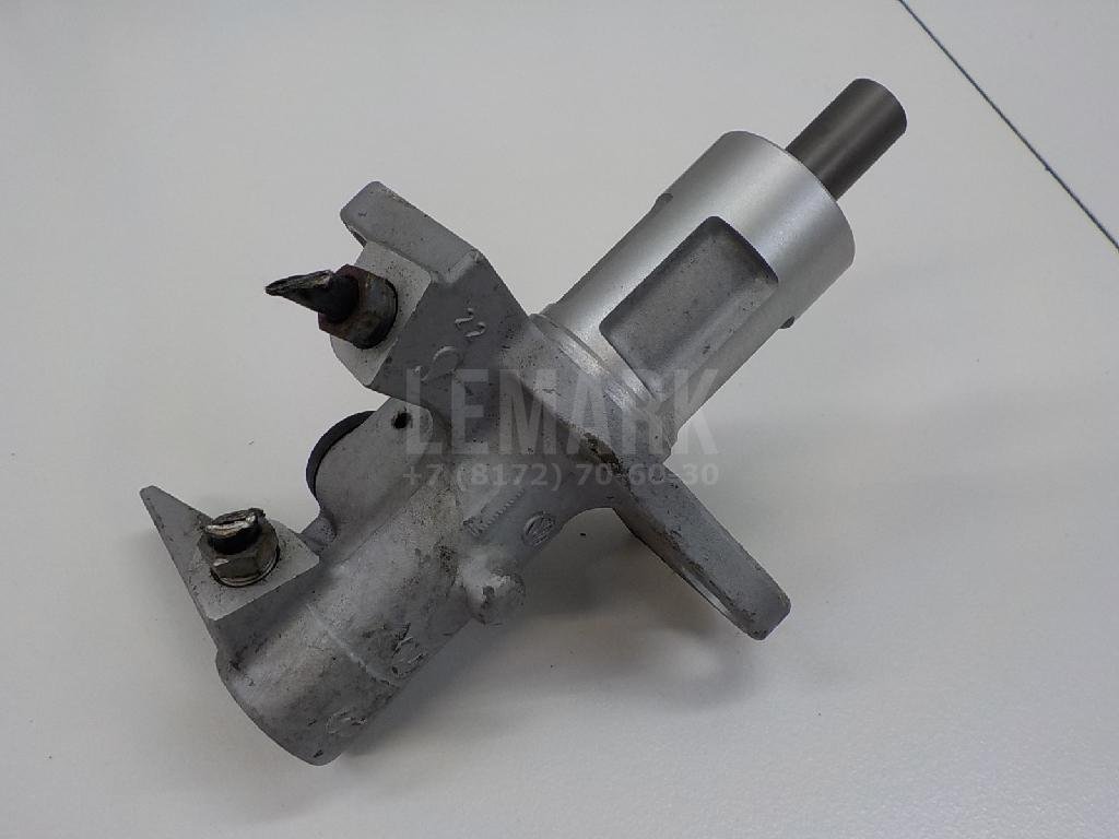 Цилиндр тормозной главный