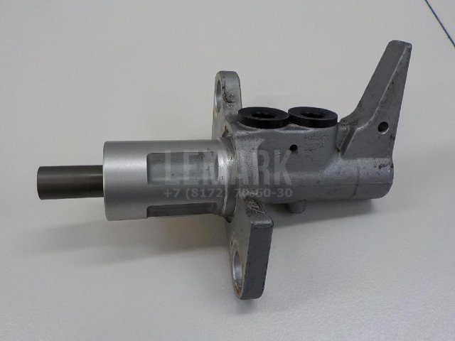 Цилиндр тормозной главный