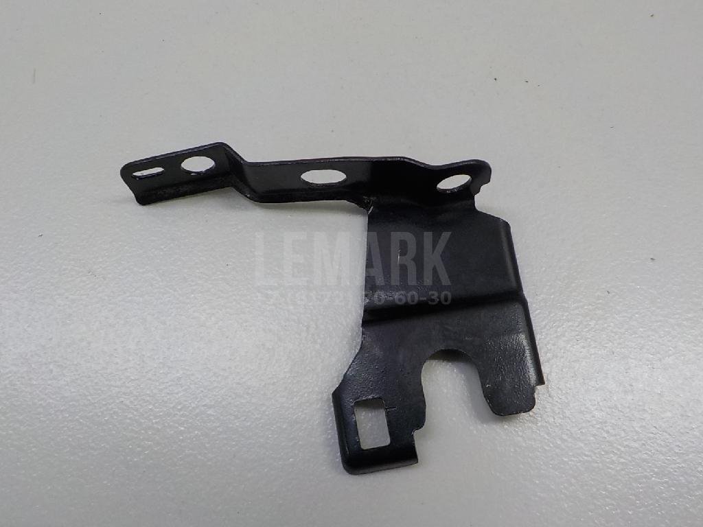 Кронштейн фар правый для  Audi A3 [8PA] Sportback 2004-2013