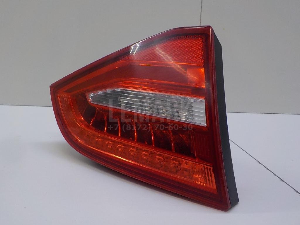 Фонарь задний внутренний левый