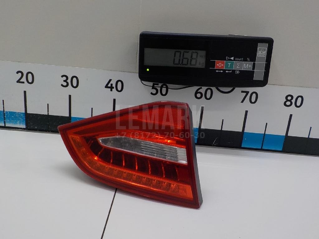 Фонарь задний внутренний левый