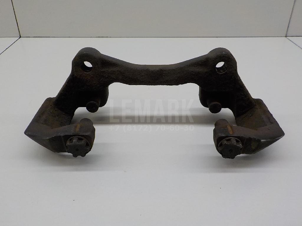 Скоба суппорта переднего